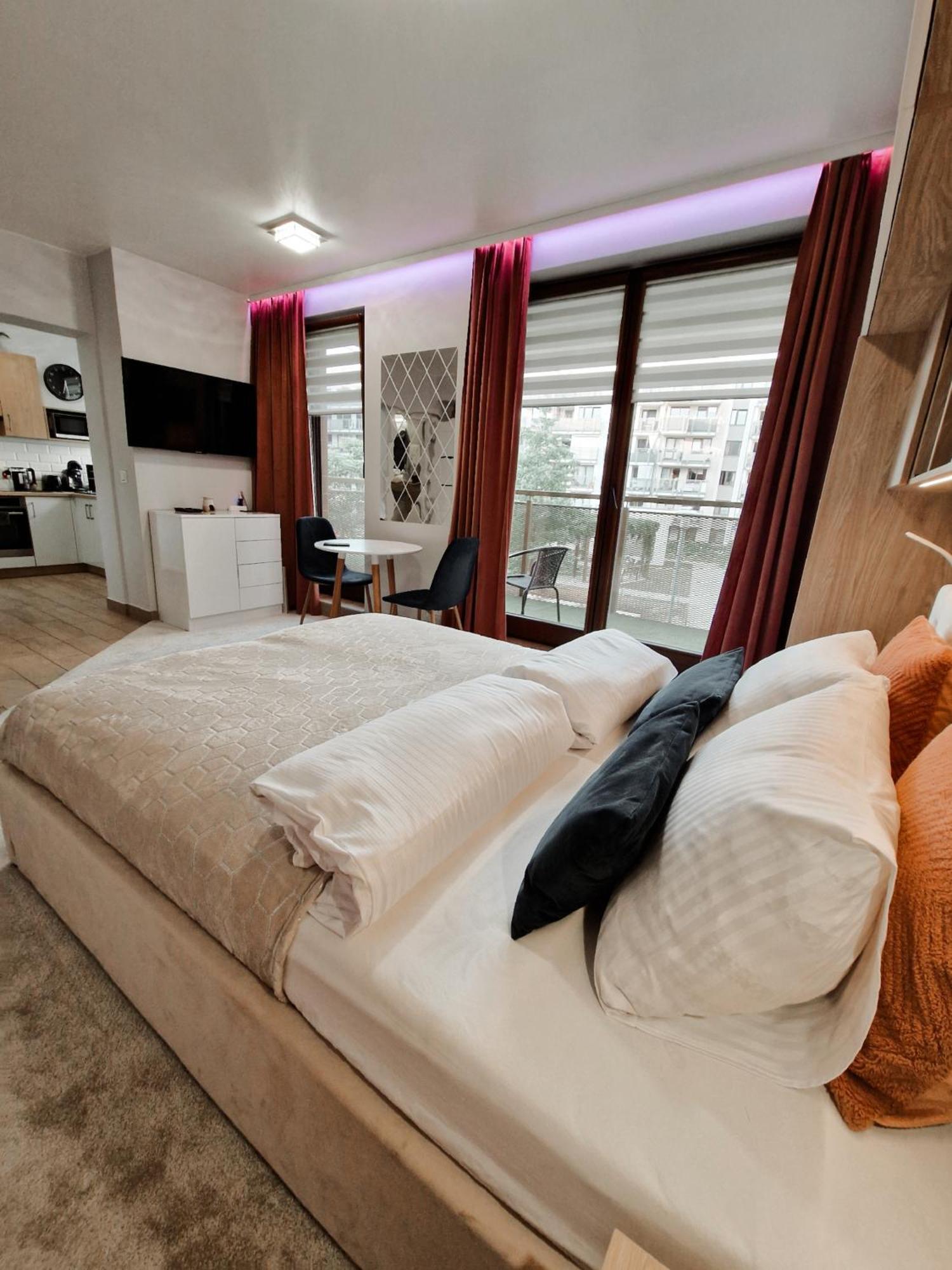 Green Terrace Centrum Apartment Breslavia Esterno foto