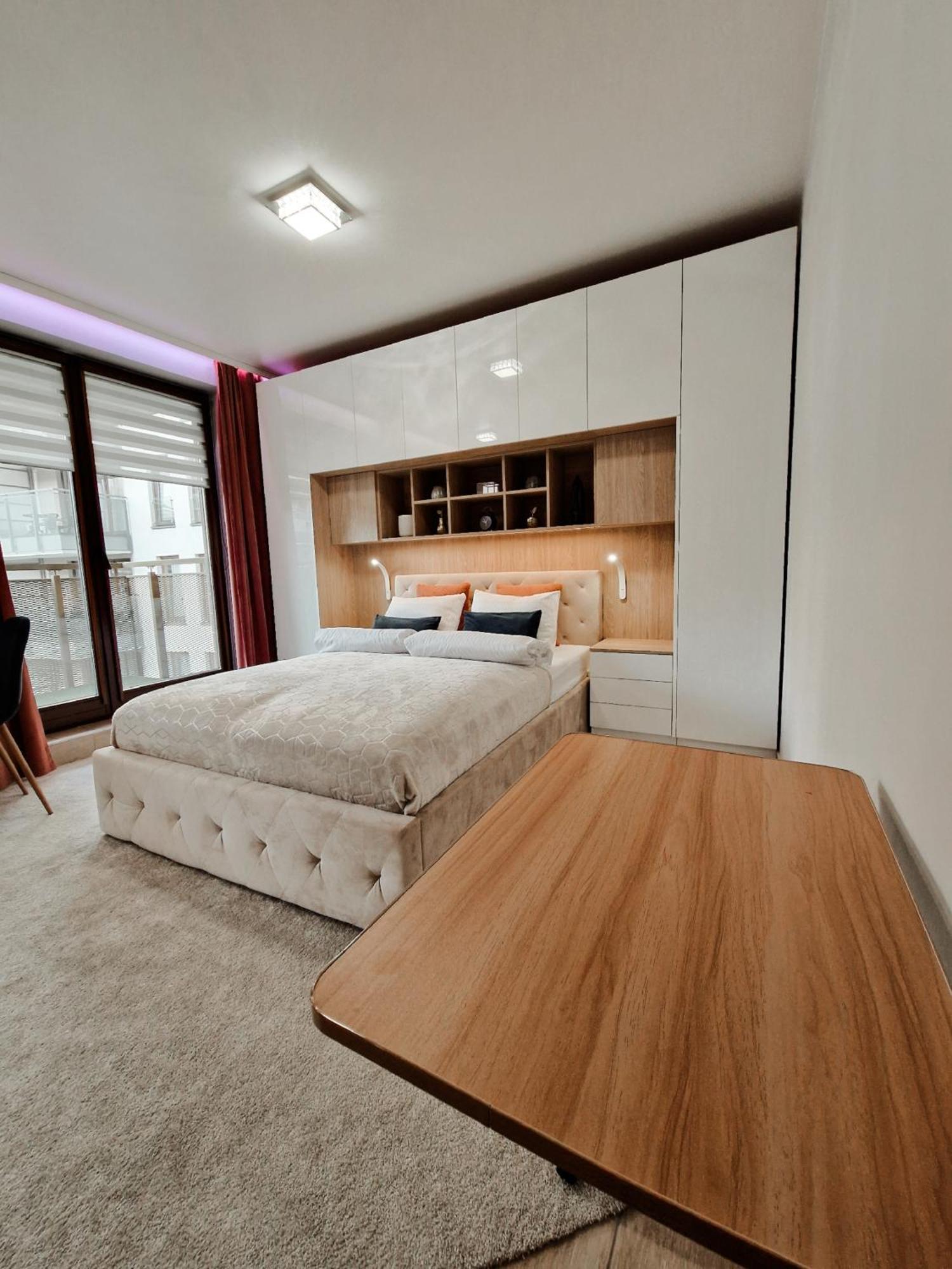 Green Terrace Centrum Apartment Breslavia Esterno foto